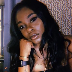 Meet your Posher, Sukie